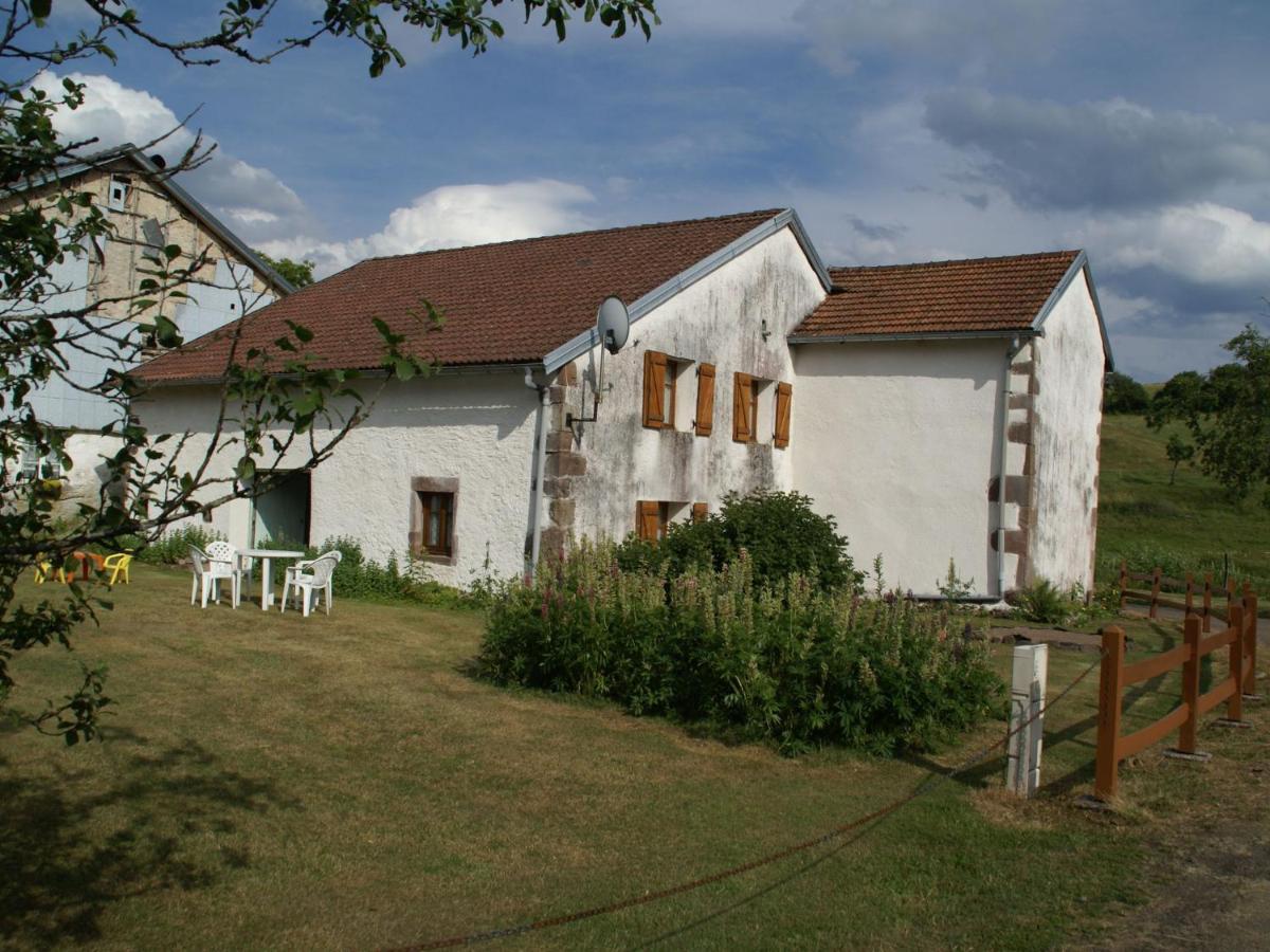 Spacious Holiday Home Near The Forest Esmoulieres Exteriér fotografie
